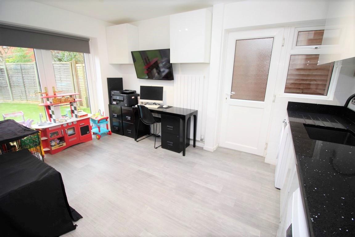 Kernham Drive, Tilehurst, Reading